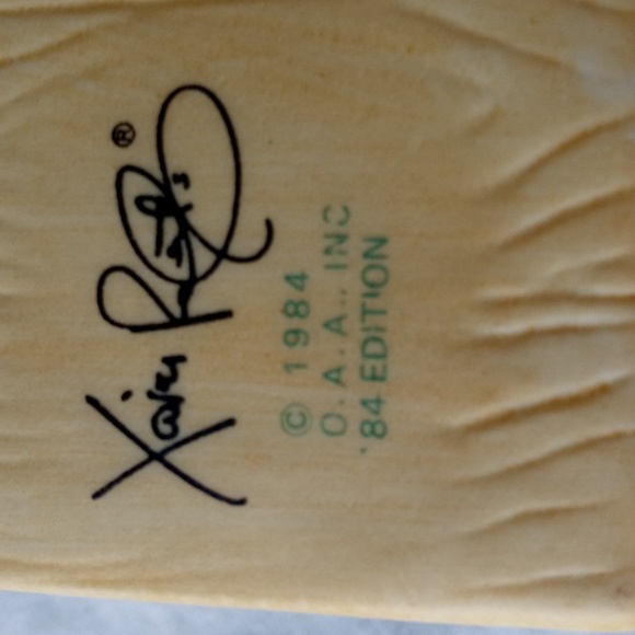 Vintage Cabbage Patch Porcelain Figurine Hugs and Kisses  1984 - Picture 8 of 10